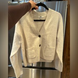 Uniqlo Women's Off-White Cardigan Sweater